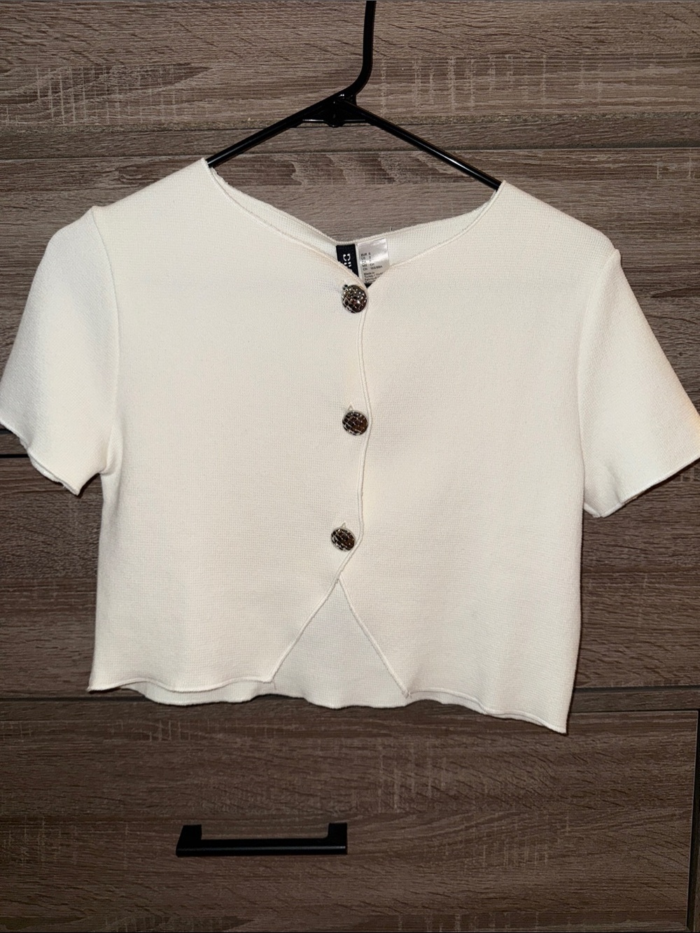 H&M White Short Sleeve Button Crop Top